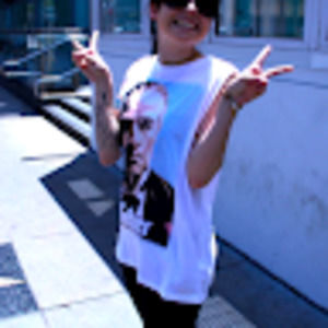 Meet your Posher, Alexis